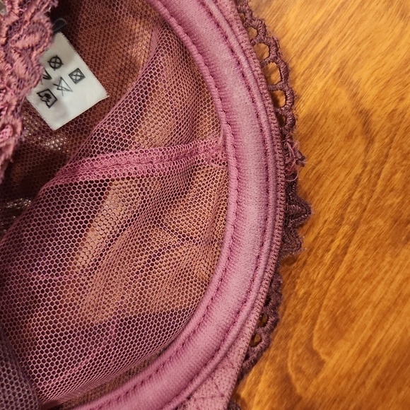 CHANTELLE Lingerie 3855 Sheer Lace Bra red wine color 32D - Picture 9 of 11